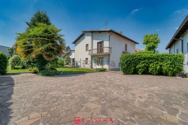 casa indipendente in vendita a Cassina Rizzardi