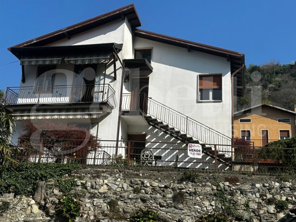 casa indipendente in vendita a Castelmarte