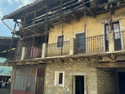 intera palazzina in vendita a Castelmarte