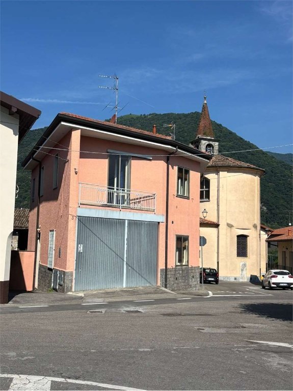 casa indipendente in vendita a Castelmarte