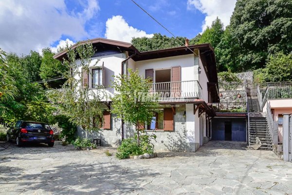 casa indipendente in vendita a Castelmarte