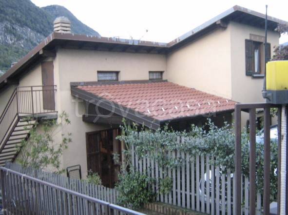 casa indipendente in vendita a Castelmarte