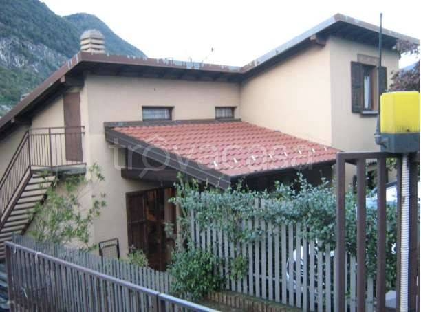 casa indipendente in vendita a Castelmarte