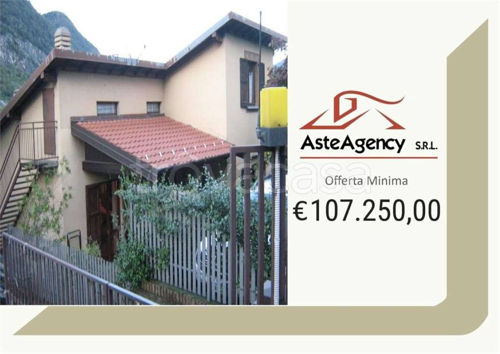 casa indipendente in vendita a Castelmarte