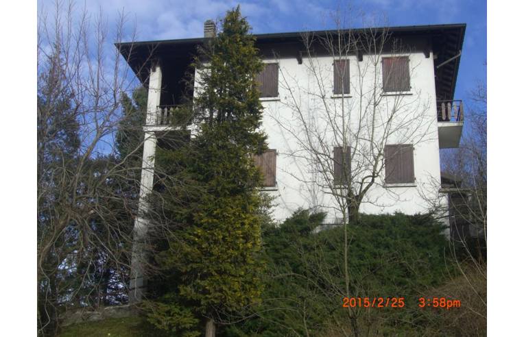 casa indipendente in vendita a Castelmarte