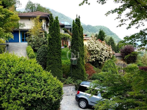 casa indipendente in vendita a Cerano d'Intelvi