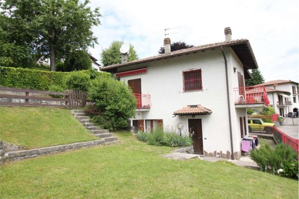 casa indipendente in vendita a Cerano d'Intelvi