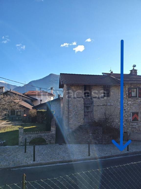 casa indipendente in vendita a Cerano d'Intelvi