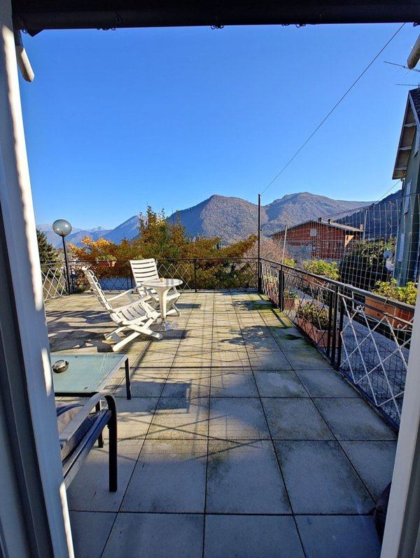 casa indipendente in vendita a Cerano d'Intelvi