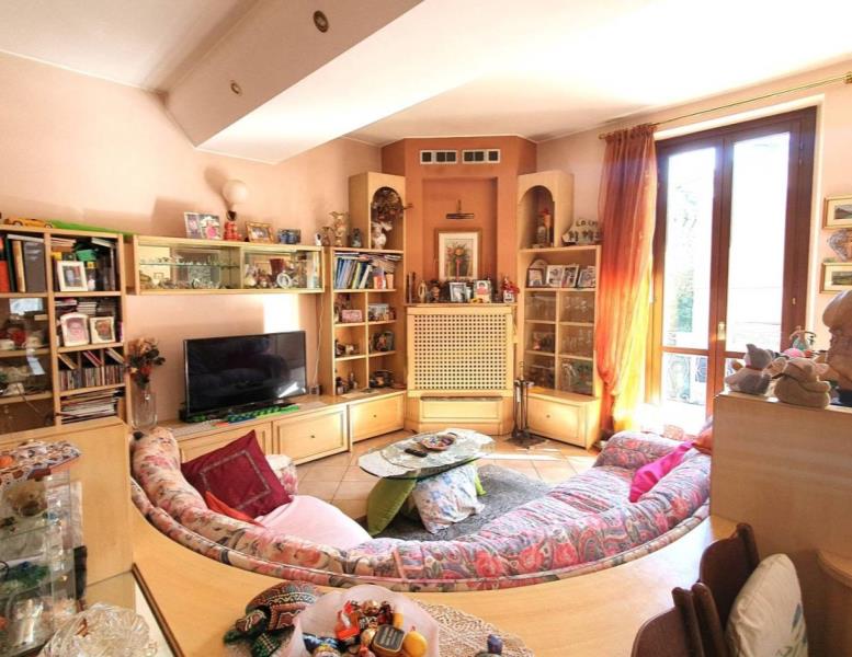 casa indipendente in vendita a Cermenate