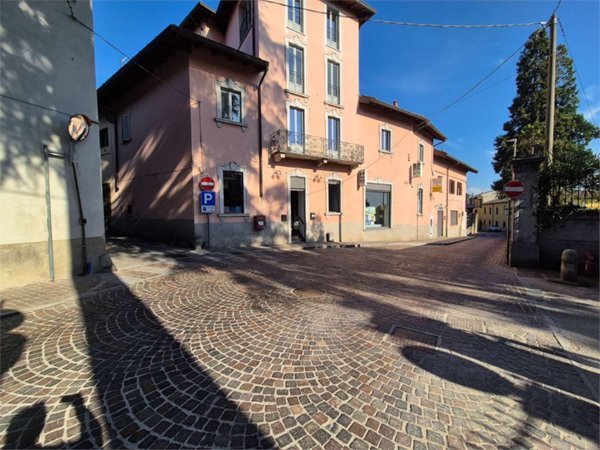 trivano in vendita a Cermenate