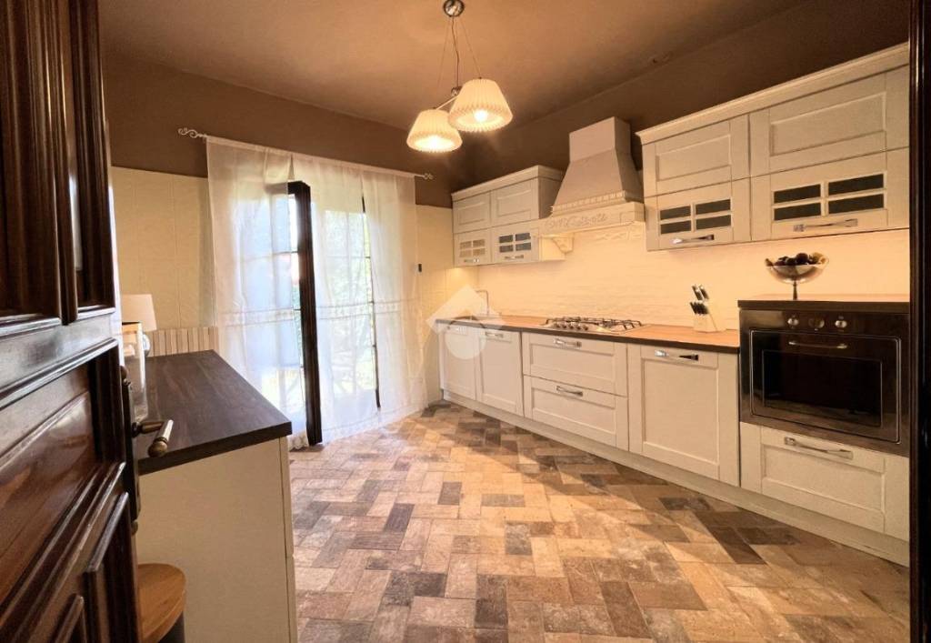 casa indipendente in vendita a Cermenate