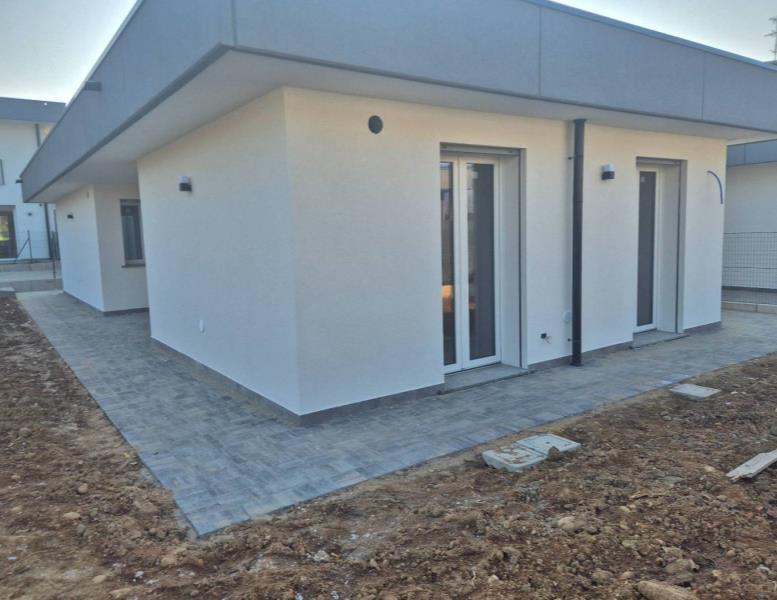 casa indipendente in vendita a Cermenate