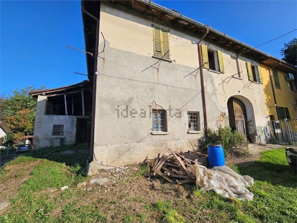 rudere in vendita a Cermenate