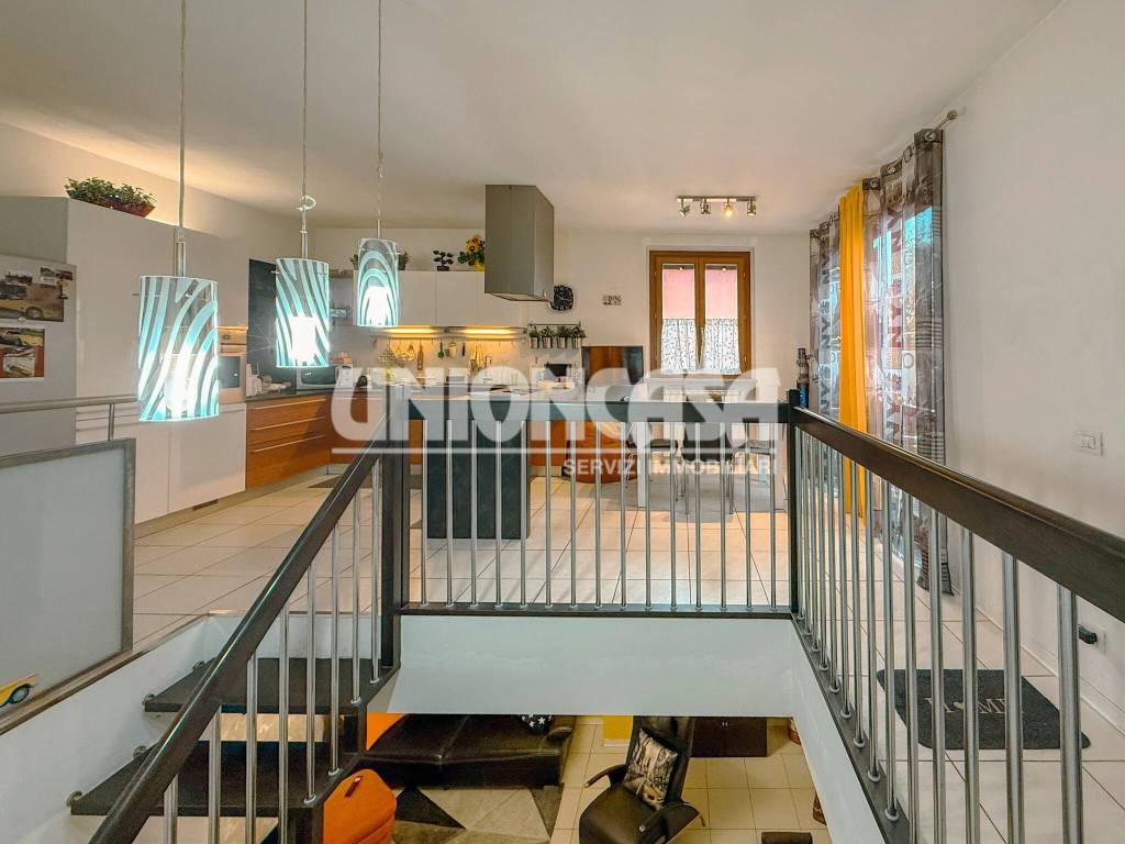 casa indipendente in vendita a Cermenate