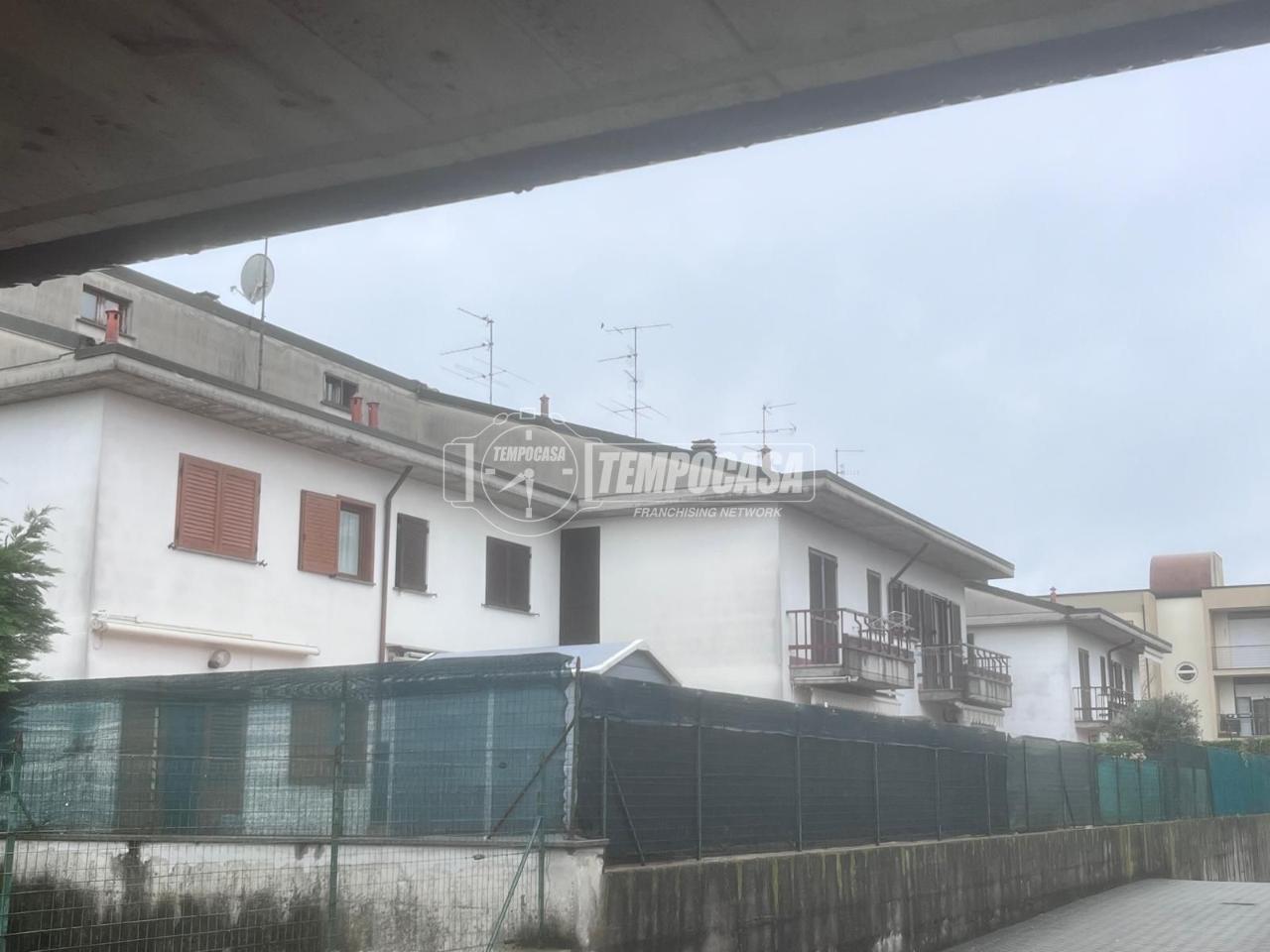casa indipendente in vendita a Cermenate