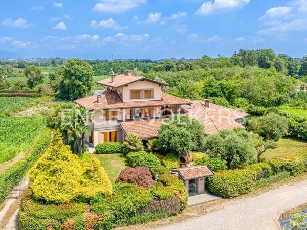 casa indipendente in vendita a Cermenate