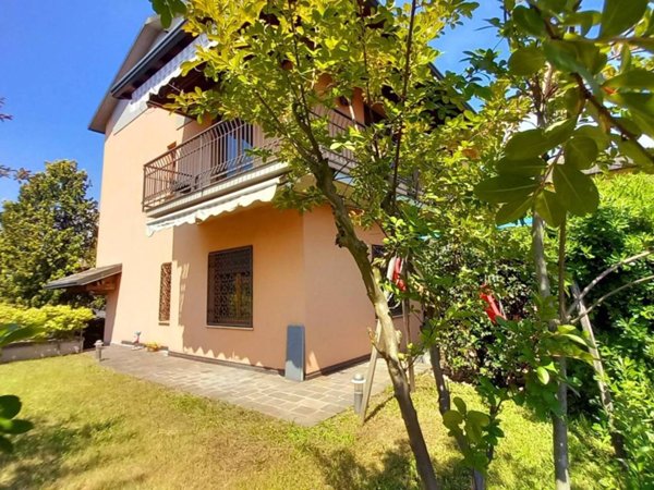 casa indipendente in vendita a Cermenate
