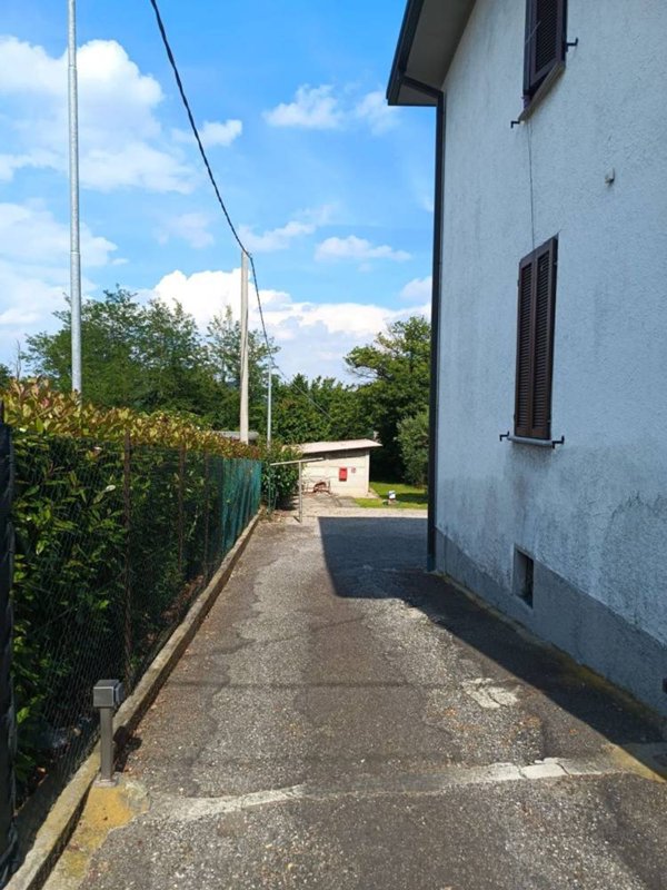 casa indipendente in vendita a Cermenate in zona Asnago