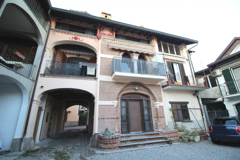 casa indipendente in vendita a Cermenate