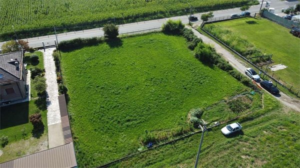terreno agricolo in vendita a Cermenate