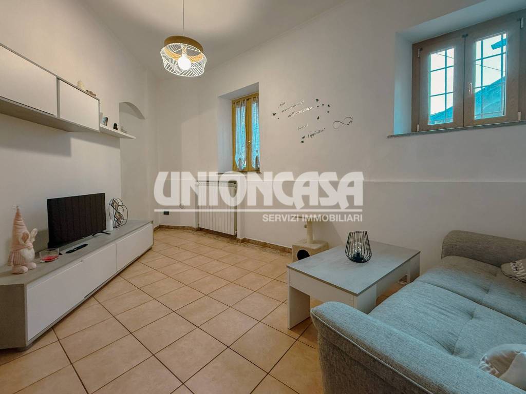 appartamento in vendita a Cermenate