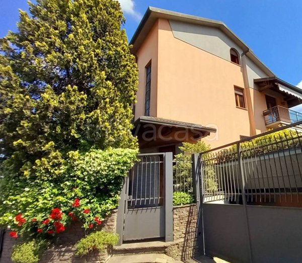 casa indipendente in vendita a Cermenate