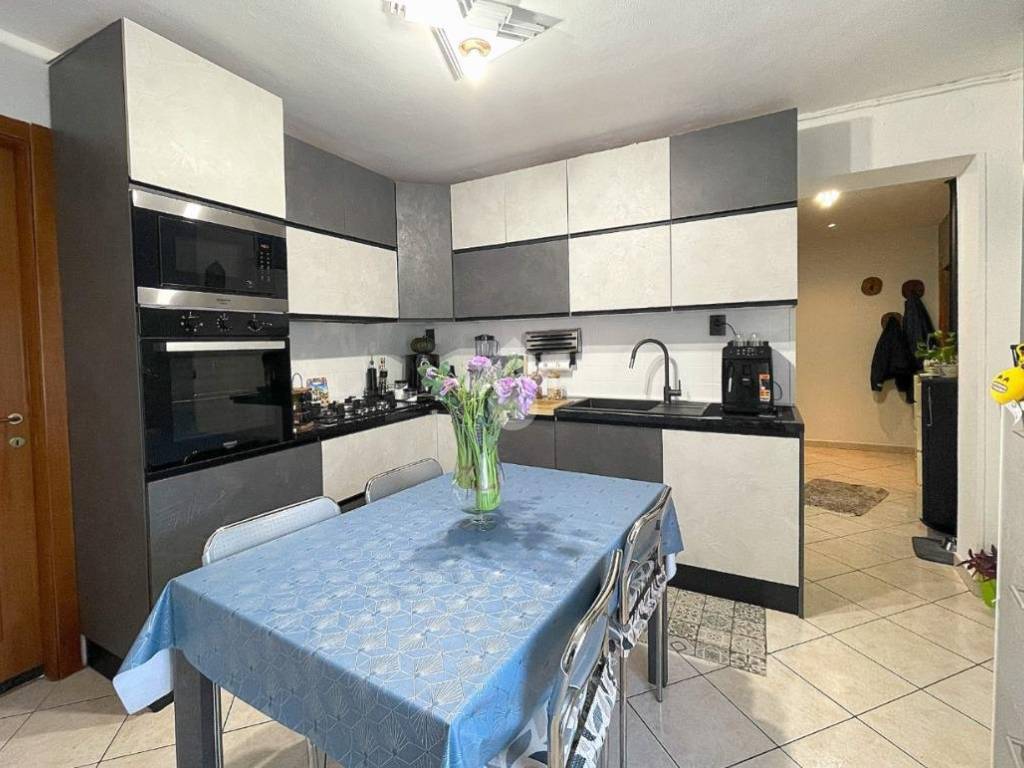 appartamento in vendita a Cermenate