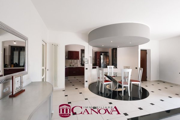 casa indipendente in vendita a Cermenate