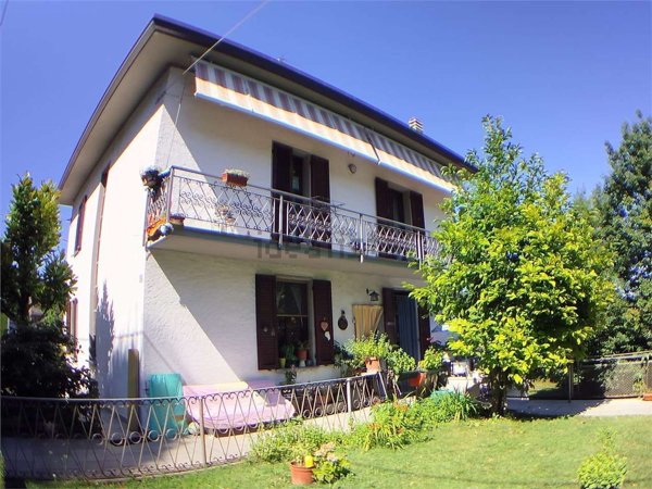 casa indipendente in vendita a Cermenate in zona Asnago