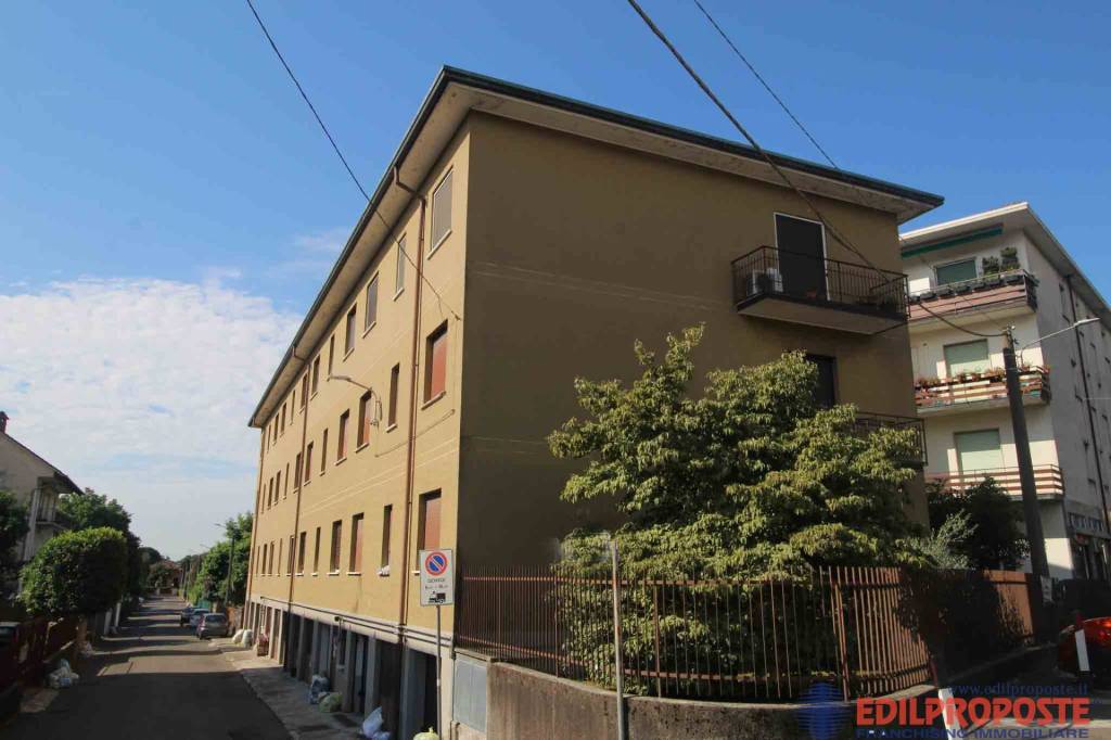 appartamento in vendita a Cermenate