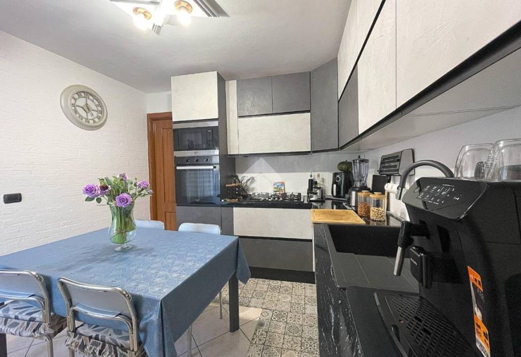 appartamento in vendita a Cermenate