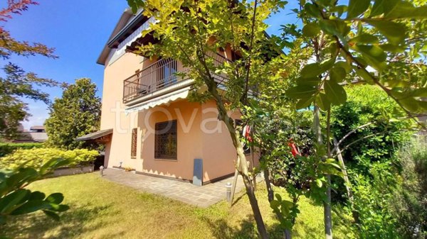 casa indipendente in vendita a Cermenate