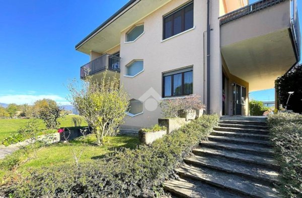 casa indipendente in vendita a Cermenate