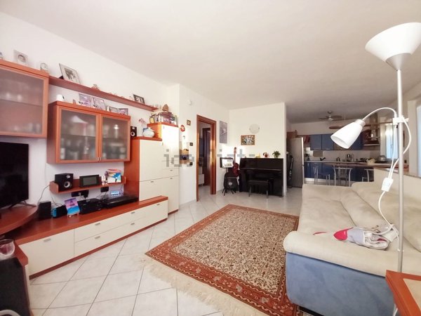 casa indipendente in vendita a Cermenate