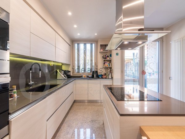 casa indipendente in vendita a Cermenate