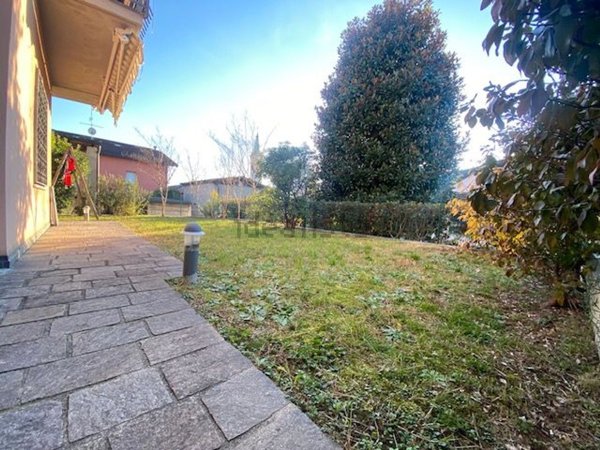 appartamento in vendita a Cermenate