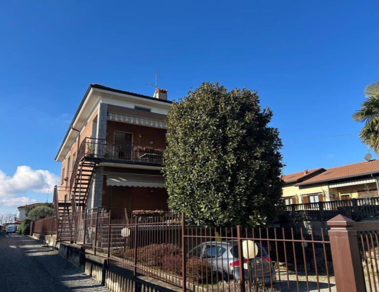 appartamento in vendita a Cermenate