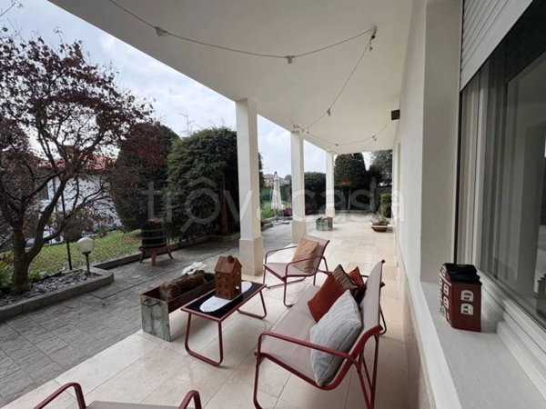 casa indipendente in vendita a Cermenate