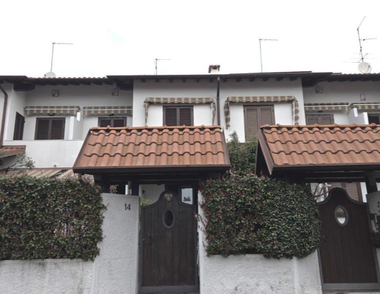 casa indipendente in vendita a Cermenate