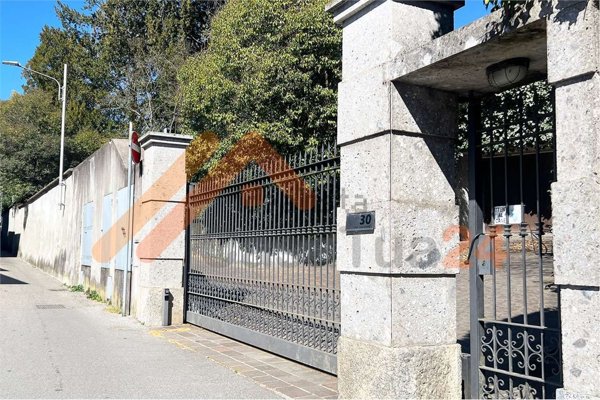 casa indipendente in vendita a Cermenate