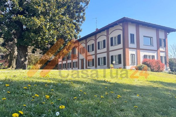 casa indipendente in vendita a Cermenate