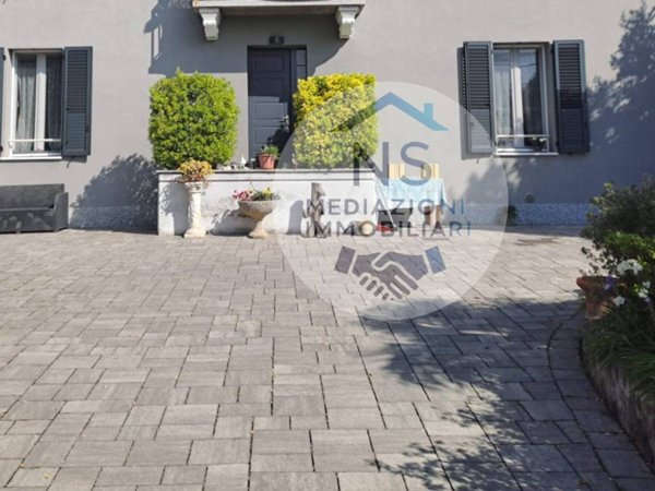 appartamento in vendita a Cermenate