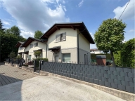 casa indipendente in vendita a Cermenate