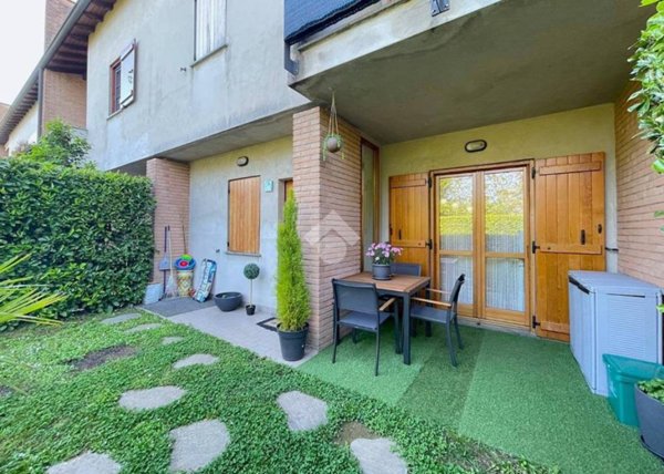 casa indipendente in vendita a Cermenate