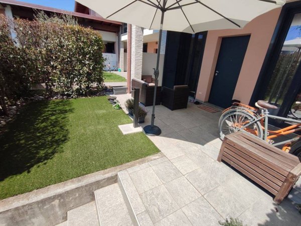casa indipendente in vendita a Cermenate