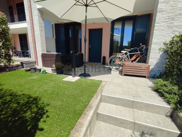 casa indipendente in vendita a Cermenate