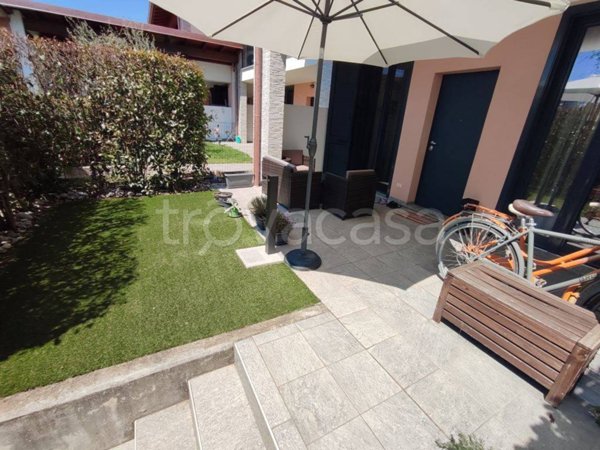 casa indipendente in vendita a Cermenate