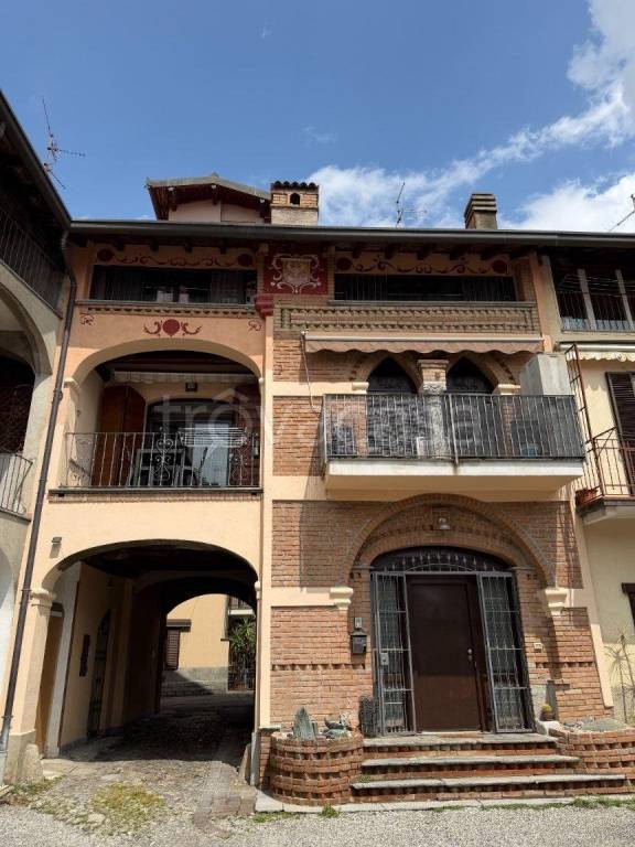 casa indipendente in vendita a Cermenate
