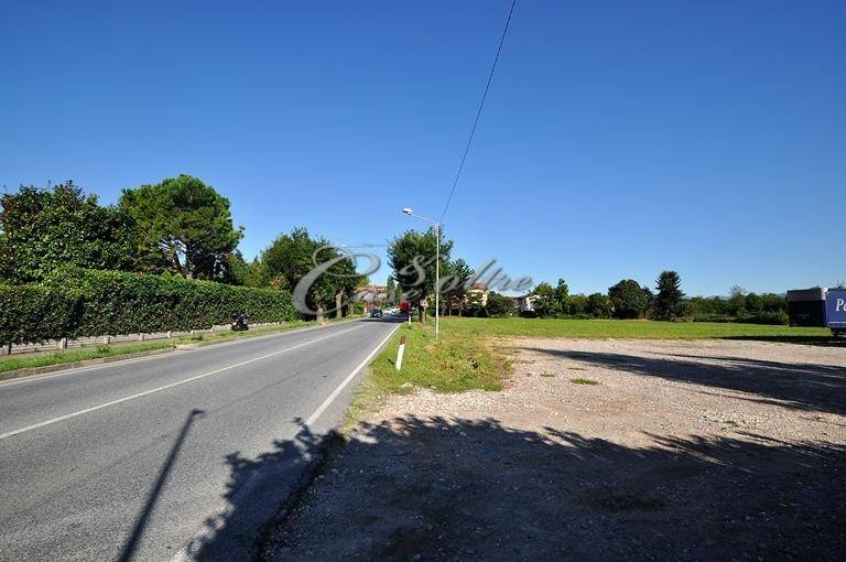 terreno edificabile in vendita a Cermenate